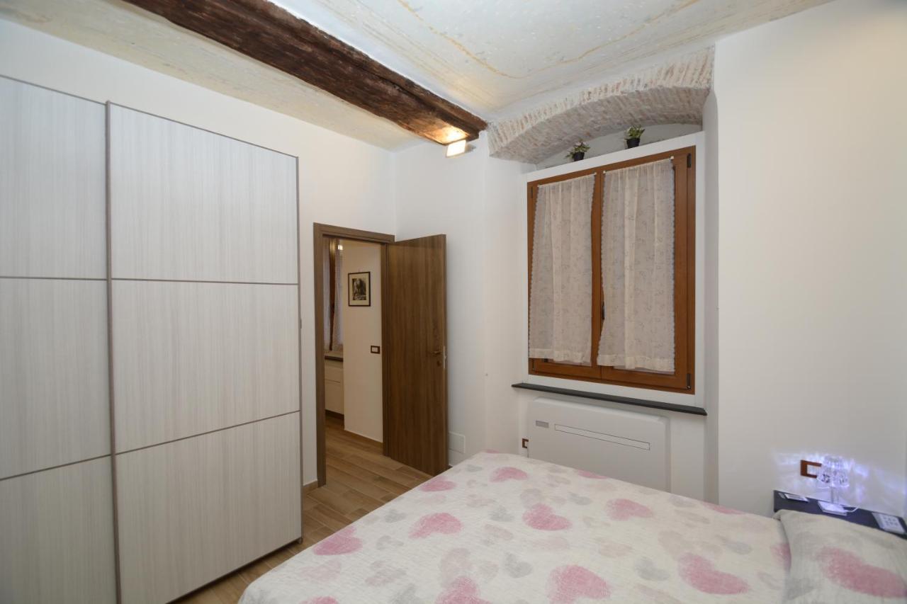 Vico Durazzo Apartment Genua Exteriör bild